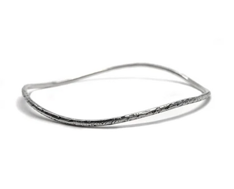 Matsu | Hammer Textured Oxidized Sterling 2 mm Bangle