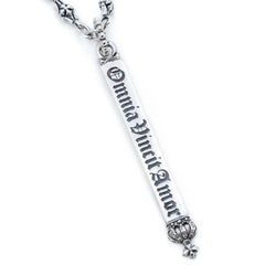 The Omnia Vincit Amor Pendant
